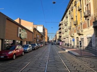 Negozio - viale Sabotino - Milano, Lombardia