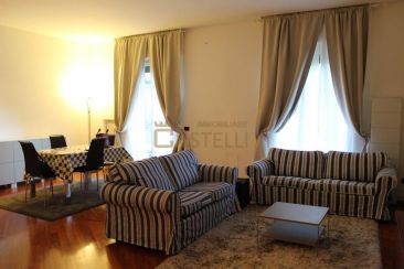3 Locali via Vaina - Milano, Lombardia