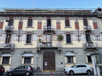 2 Locali - Via Agnesi - Milano, Lombardia