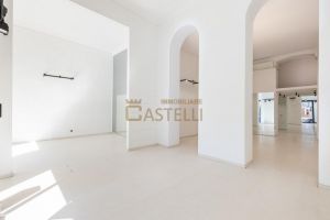 Negozio - Viale Sabotino  - Milano, Lombardia