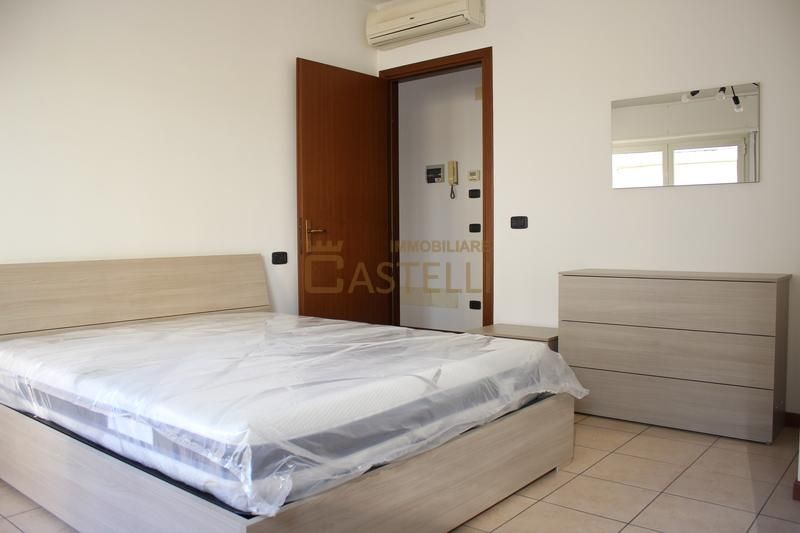 2 Locali - Via Stadera