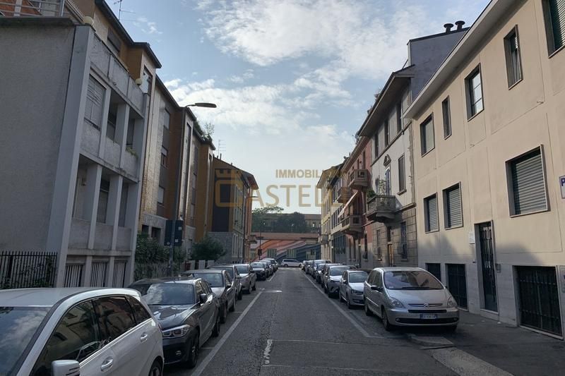 2 Locali - Via Stadera