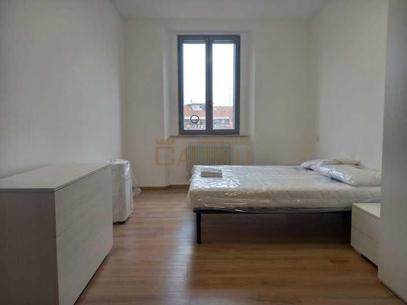 2 Locali - Via Vittadini