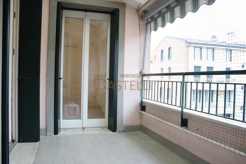 3 Locali - via Altaguardia 
