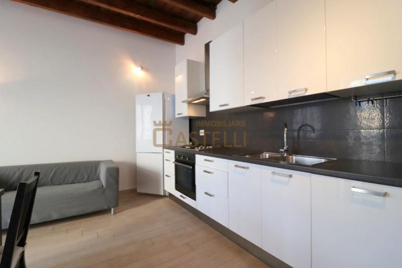 2 Locali - Via Salasco 