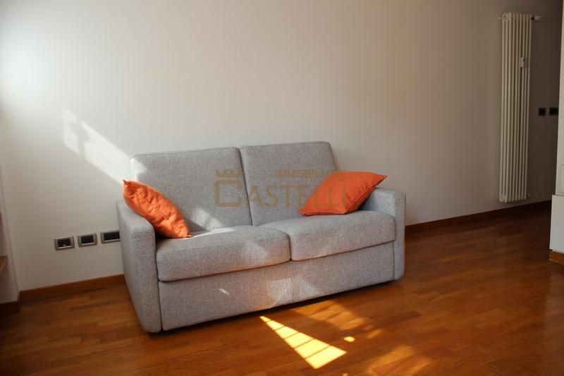 2 Locali - via Previati