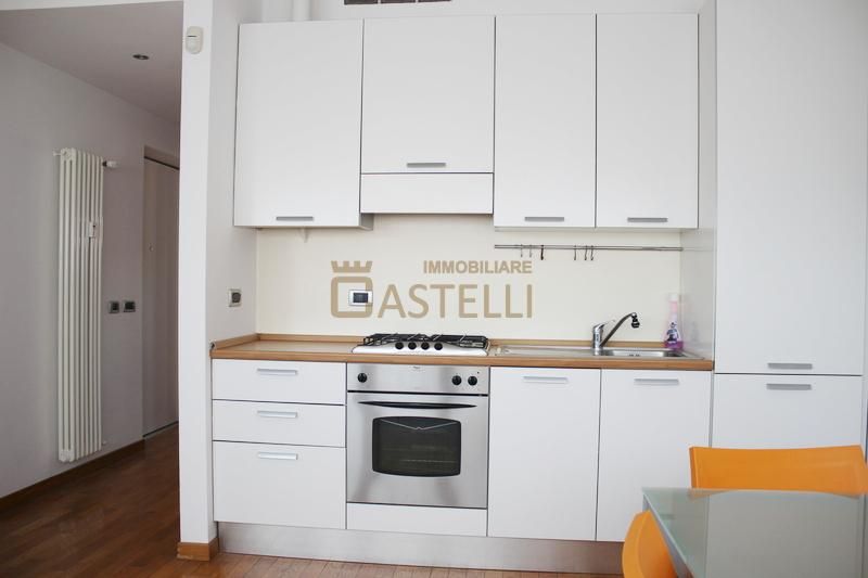 2 Locali - via Previati