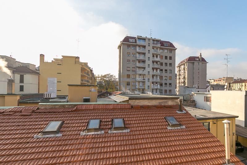 2 Locali - via Altaguardia 