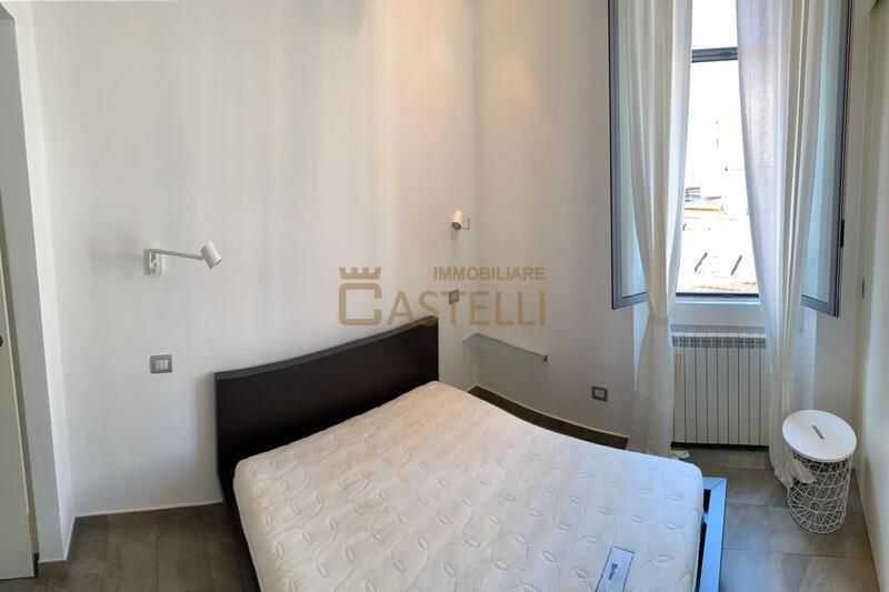 2 Locali - via Altaguardia 