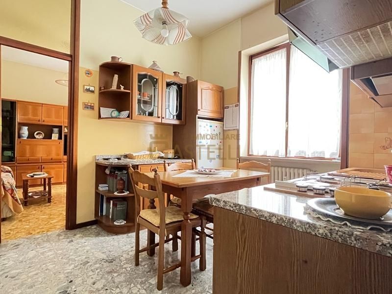 2 Locali - Via Salasco