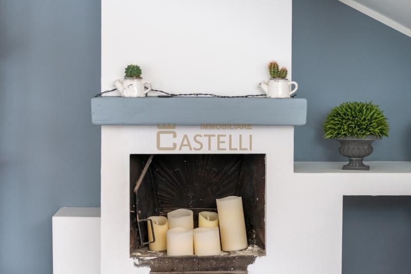 2 locali - Via Casale