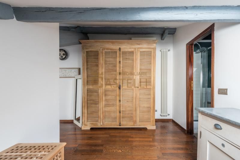 2 locali - Via Casale