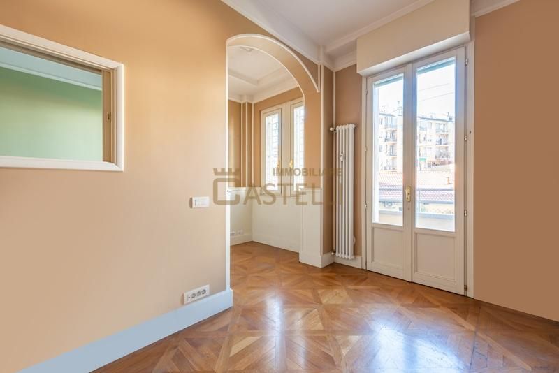 5 locali - Viale Caldara