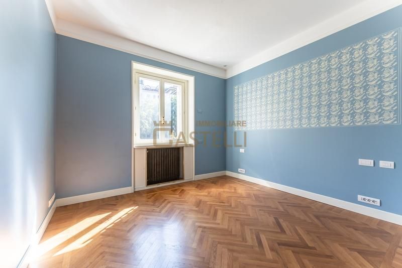 5 locali - Viale Caldara