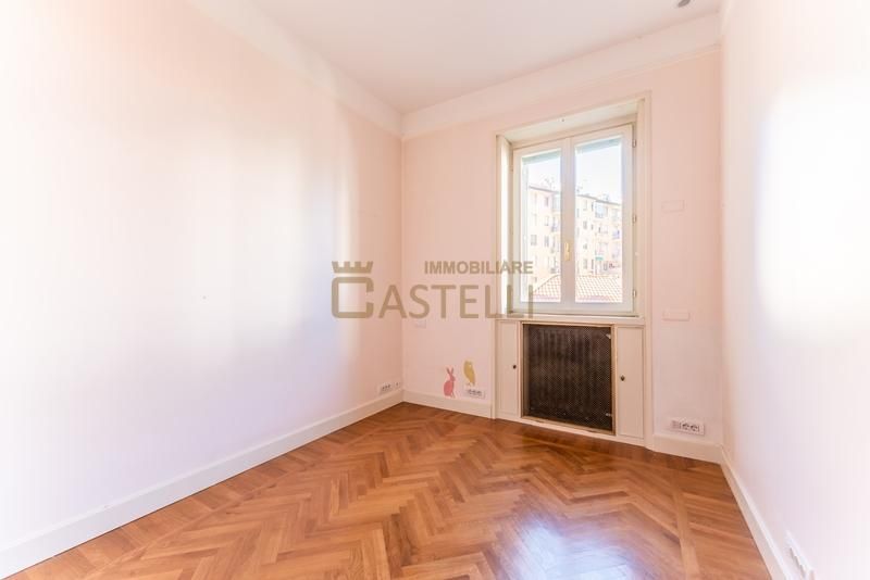 5 locali - Viale Caldara