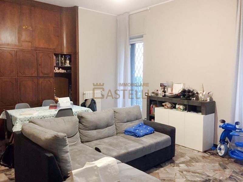 3 LOCALI - VIA DEL TURCHINO 