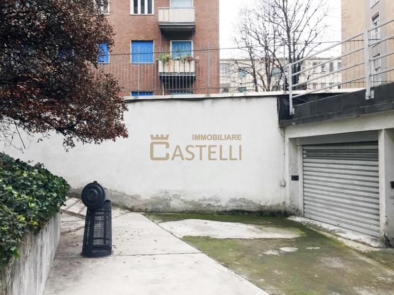 3 LOCALI - VIA DEL TURCHINO 