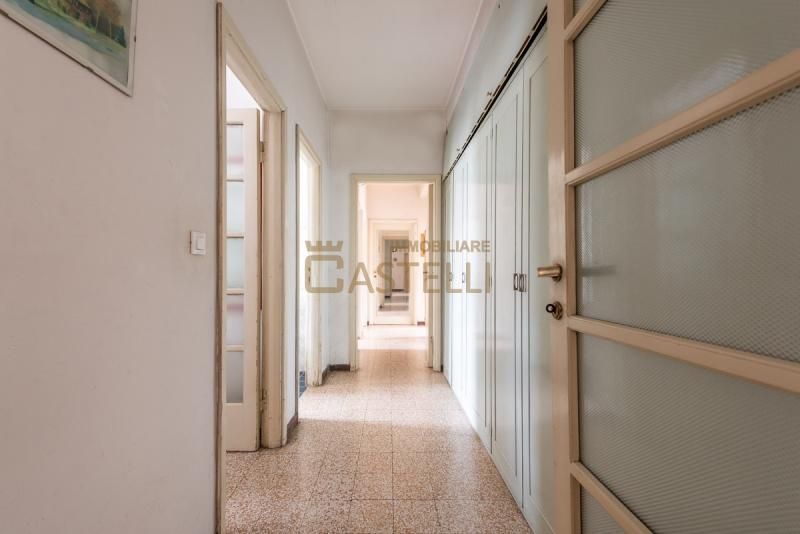 5 locali - Via Ferrante Aporti