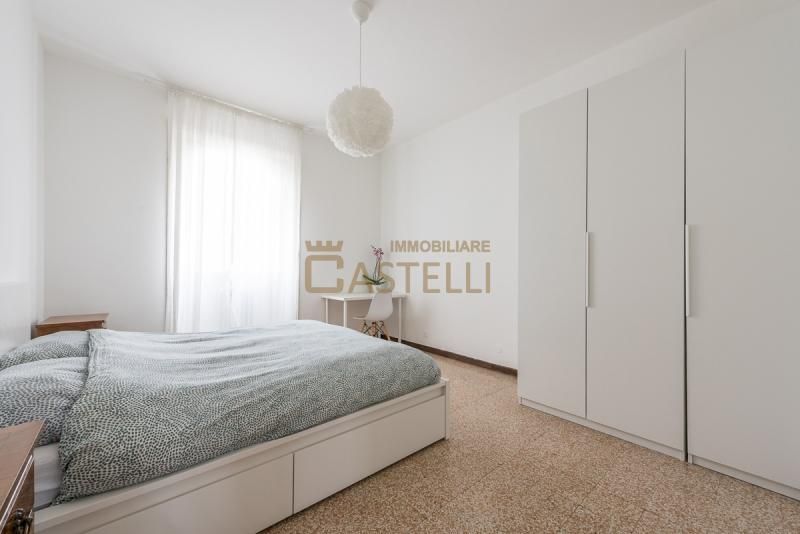 5 locali - Via Ferrante Aporti