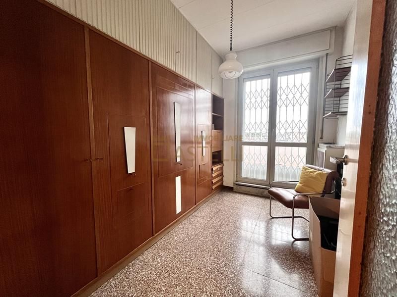 3 LOCALI - VIA PREVIATI
