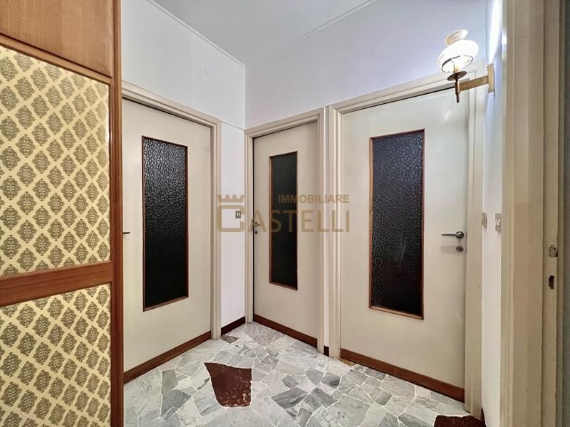3 LOCALI - VIA PREVIATI
