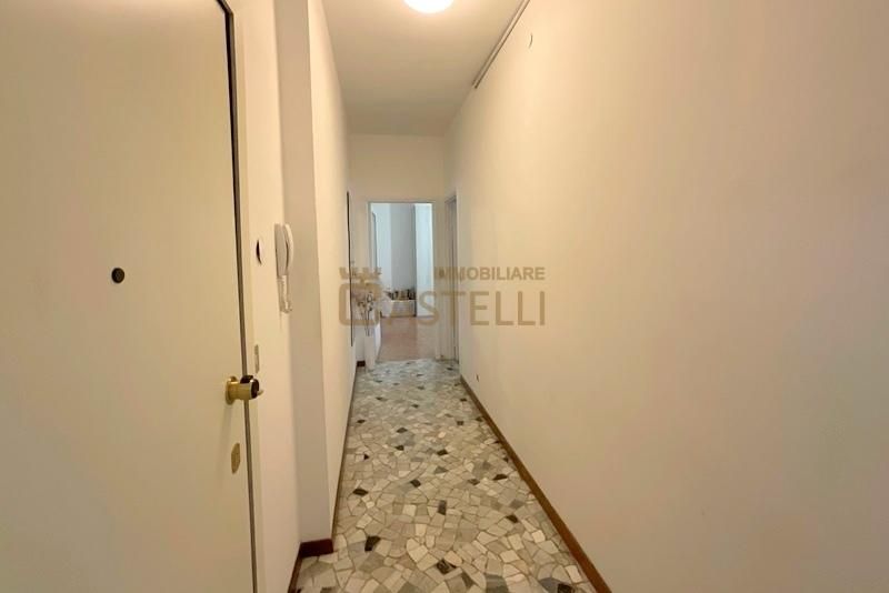2 Locali - Via Tolstoj