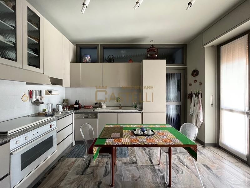 3 Locali - via Cola di Rienzo