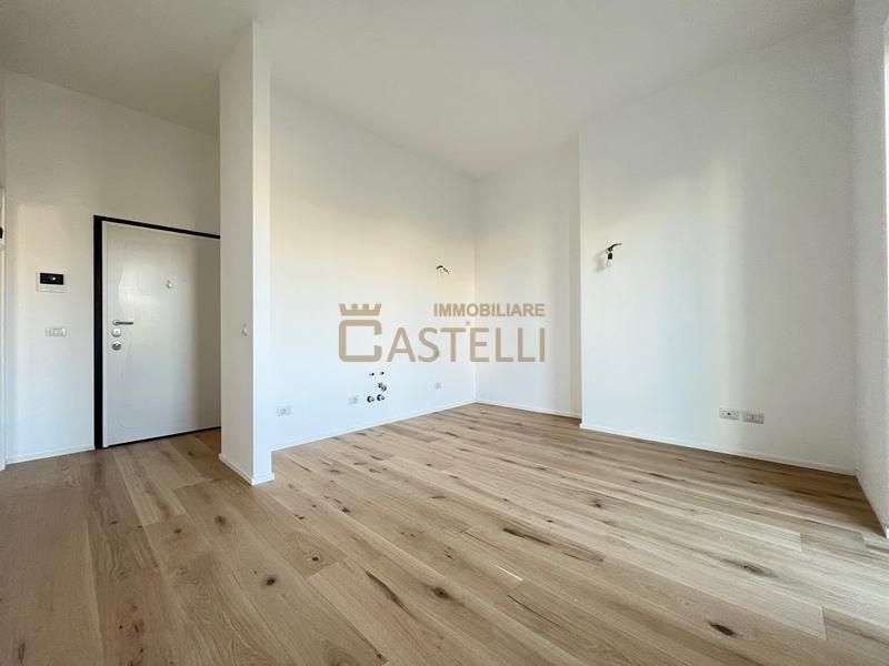 2 Locali - via dell'Unione