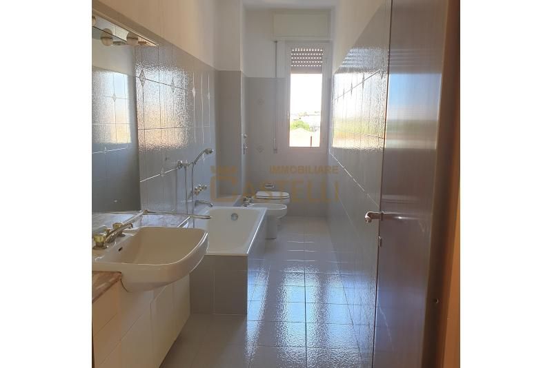 3 locali - Via Melchiorre Gioia