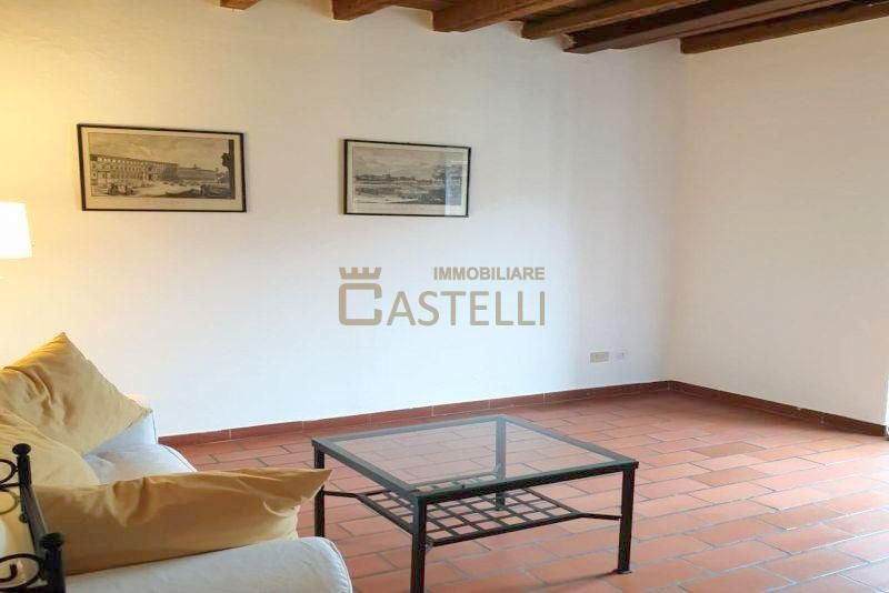 2 Locali - Via Panfilo Castaldi