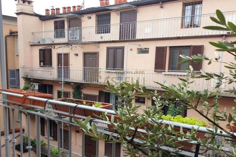 2 Locali - Via Panfilo Castaldi
