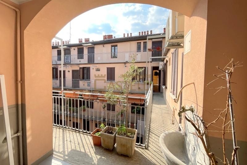 2 Locali - Via Panfilo Castaldi