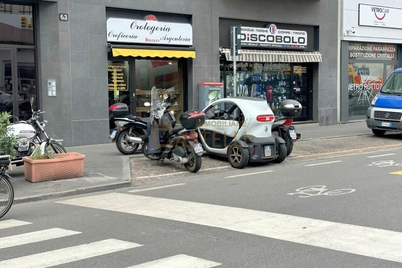 Negozio - Viale Monza