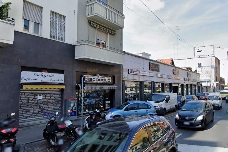 Negozio - Viale Monza