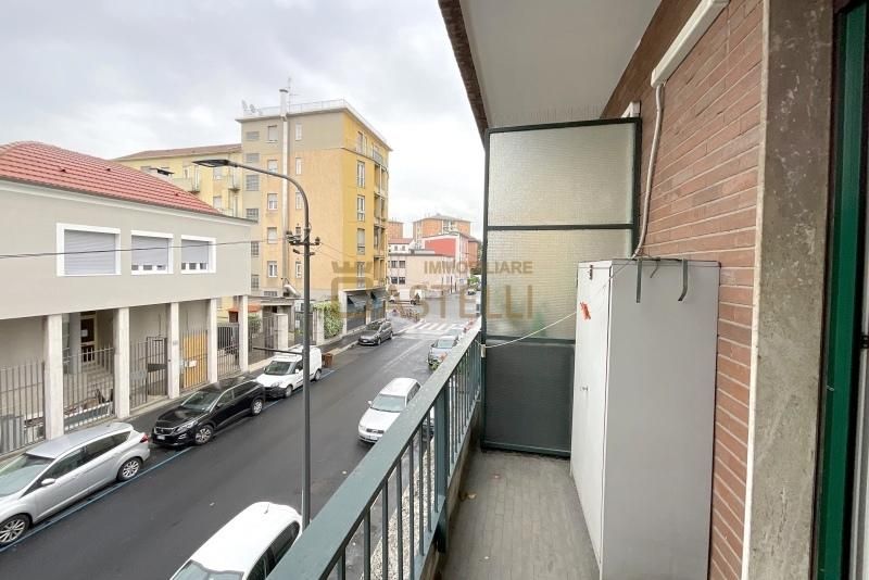 3 locali - Via Imperia