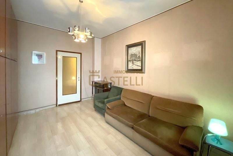 3 locali - Via Imperia