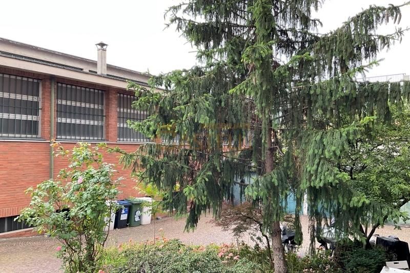 3 locali - Via Imperia