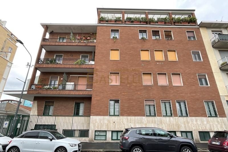3 locali - Via Imperia