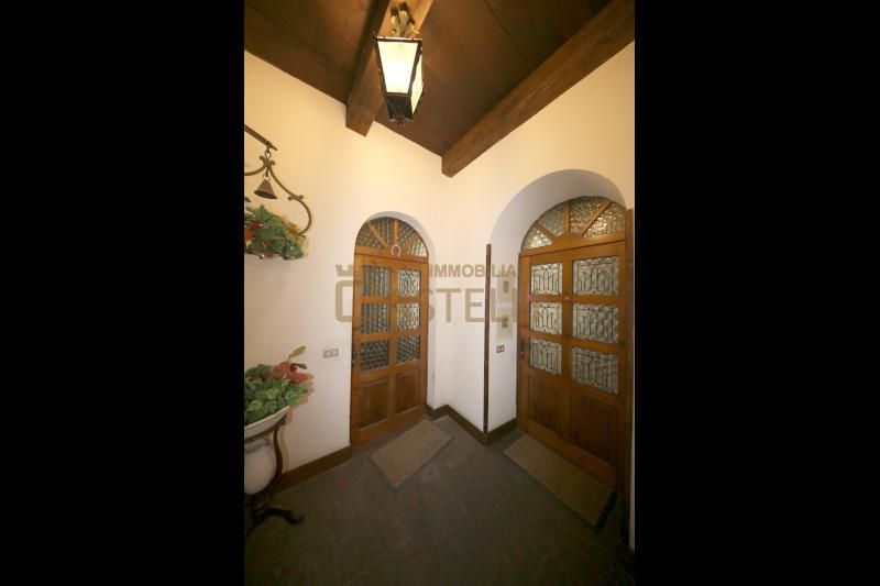 4 Locali - Via de Simoni
