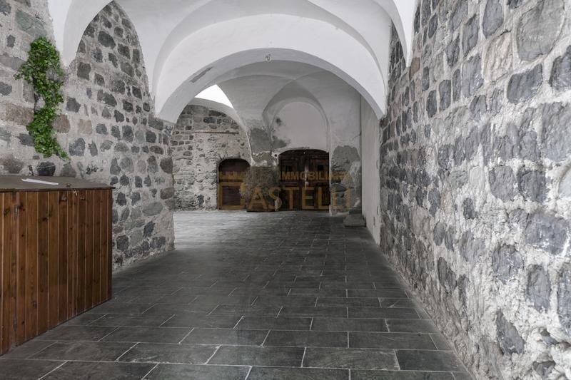 4 Locali - Via de Simoni