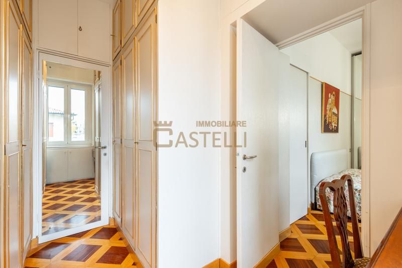 2 Locali - via Quadronno 
