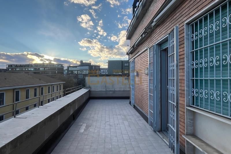 2 Locali - via Quadronno 