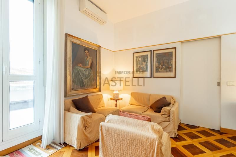 2 Locali - via Quadronno 