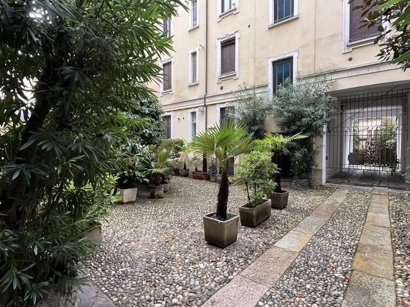 2 Locali - Via Anfossi