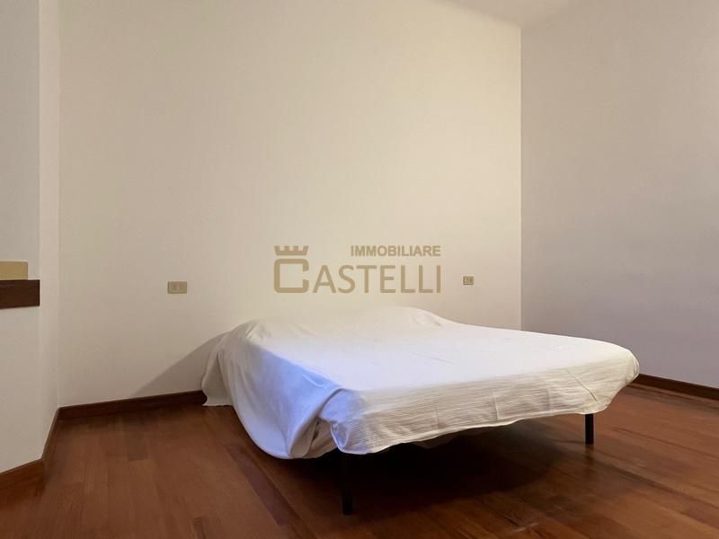 2 Locali - Via Tiraboschi