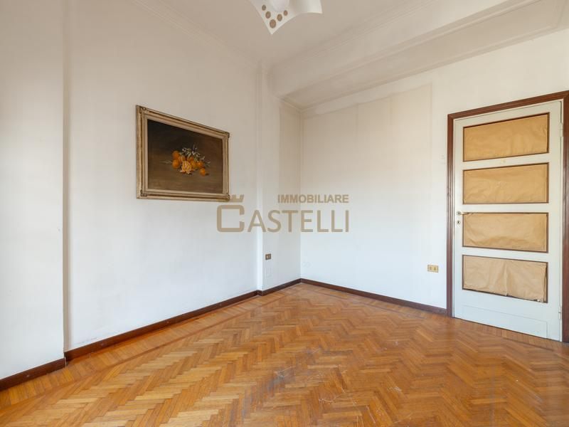 4 Locali - Via Maestri Campionesi