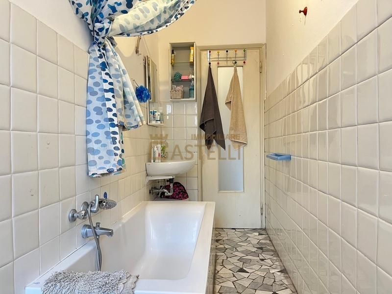 2 Locali - Via Adige