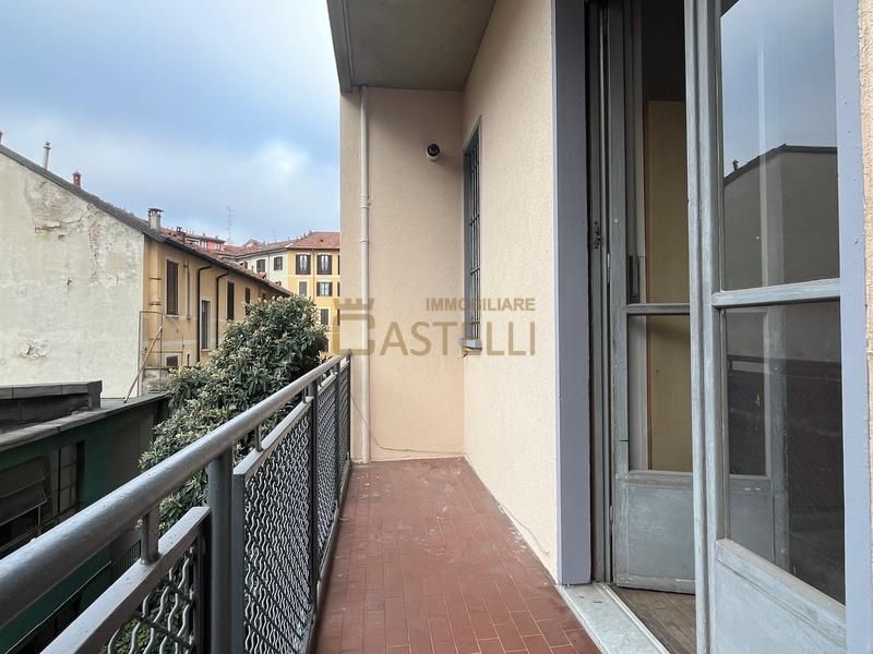 2 Locali - Via Adige