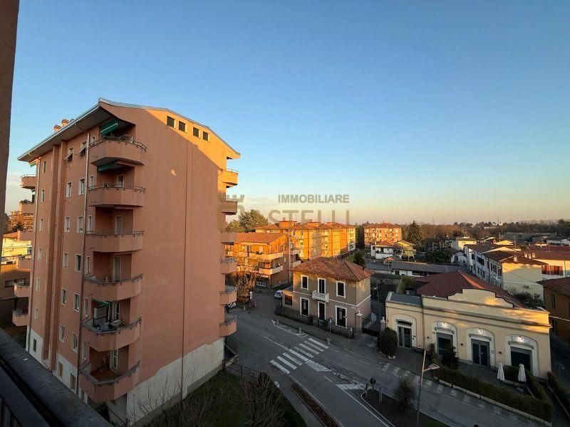 2 locali - Via G. Garibaldi