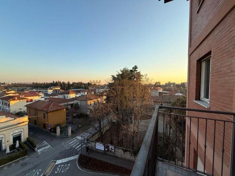 2 locali - Via G. Garibaldi